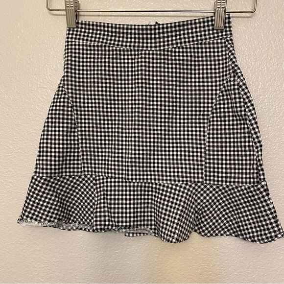 Ruffle Hem fitted Gingham black and white checkered mini Skirt S/XS - Picture 3 of 9